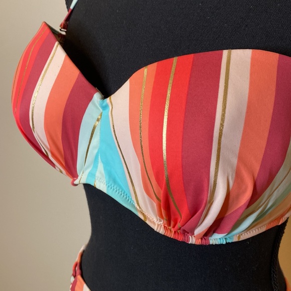 ๐ 2/$25 Target Shade & Shore Striped Bikini - Picture 4 of 7
